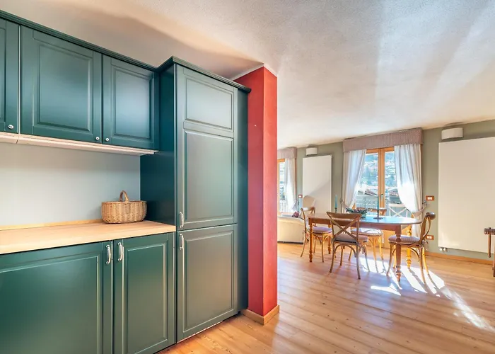 White Peak 77 - Panoramic Slope Views Бормио