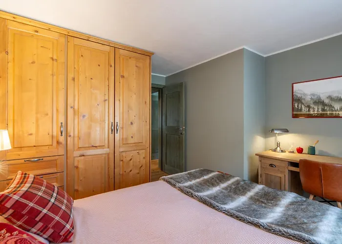 White Peak 77 - Panoramic Slope Views Lägenhet *